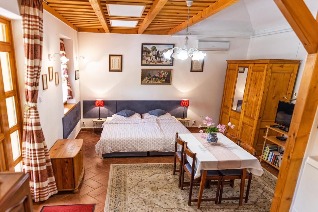 Angelika Vendeghaz Appartement Dinnyés Buitenkant foto