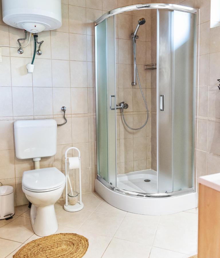 Angelika Vendeghaz Appartement Dinnyés Buitenkant foto