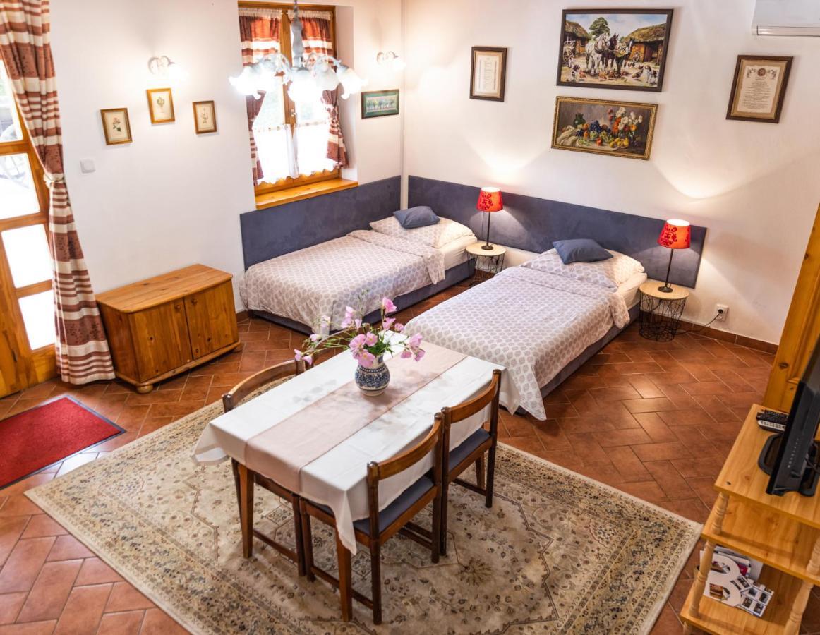 Angelika Vendeghaz Appartement Dinnyés Buitenkant foto